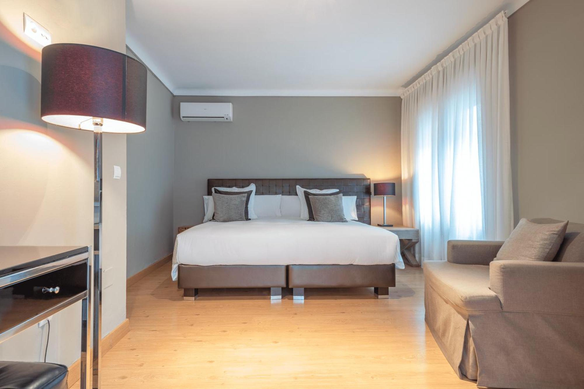 Hostal Parque Ibiza Exteriör bild