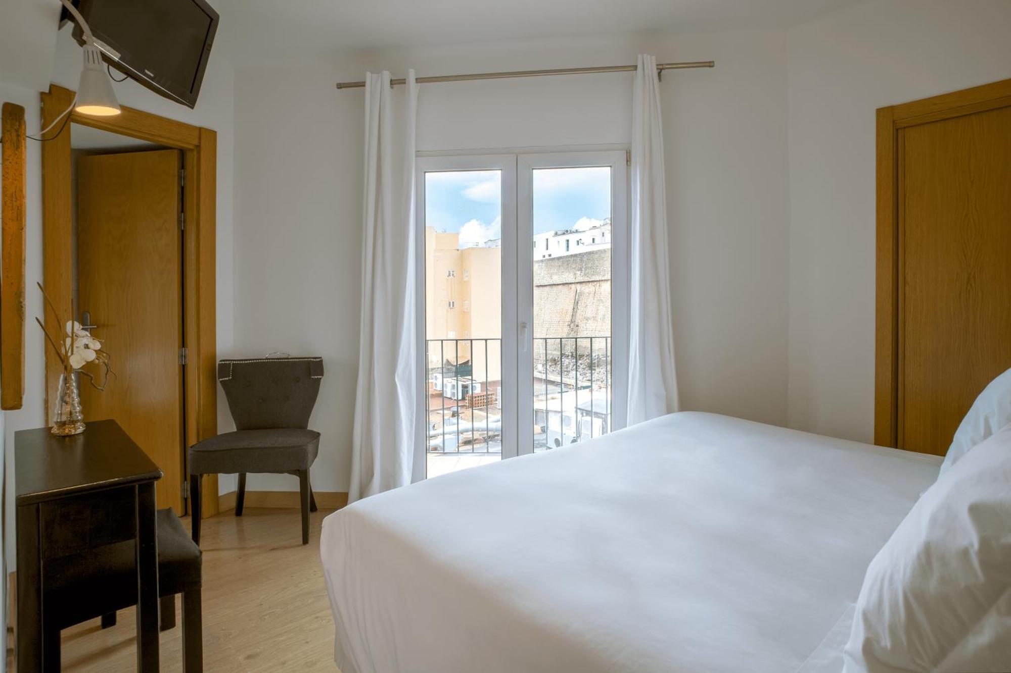 Hostal Parque Ibiza Exteriör bild